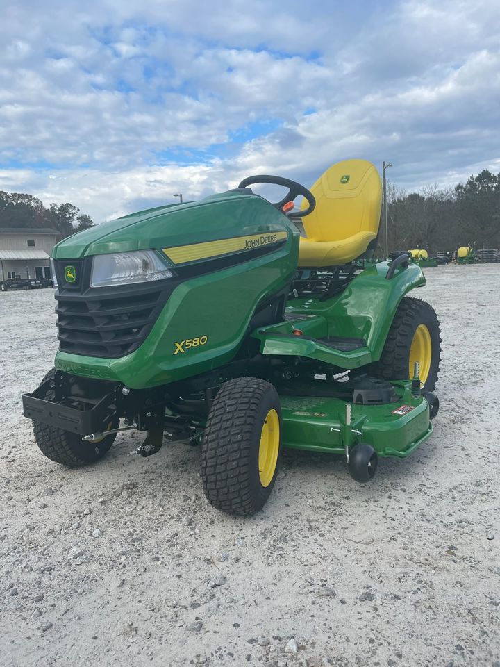 2025 John Deere X580 Image 2