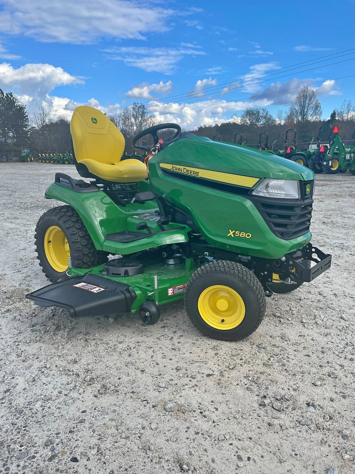 2025 John Deere X580 Image 1