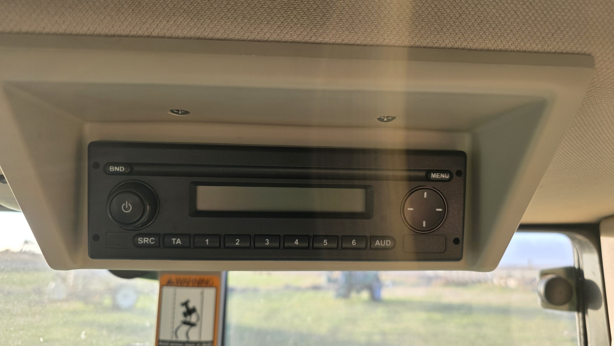 2014 John Deere 6140M Image 25