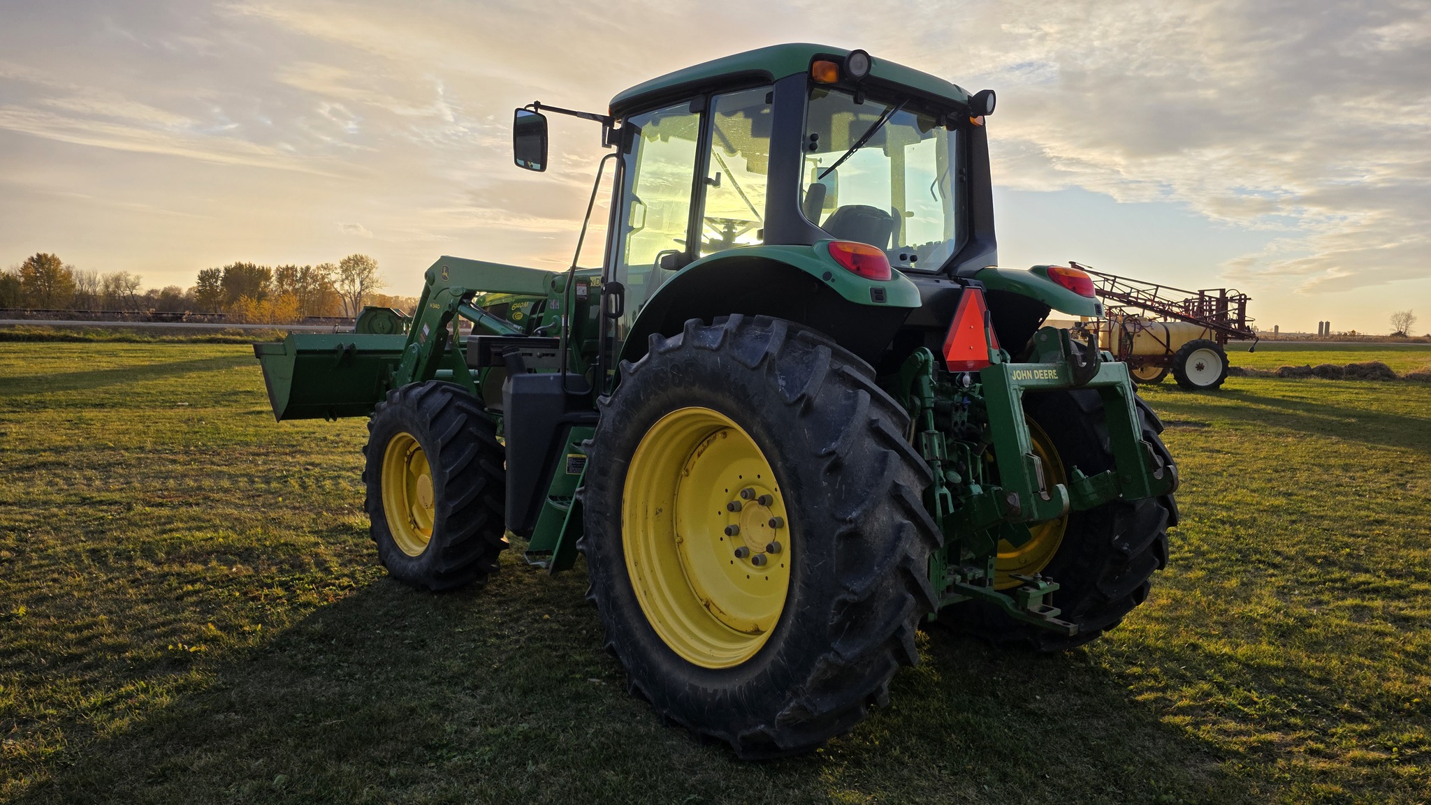 2014 John Deere 6140M Image 3