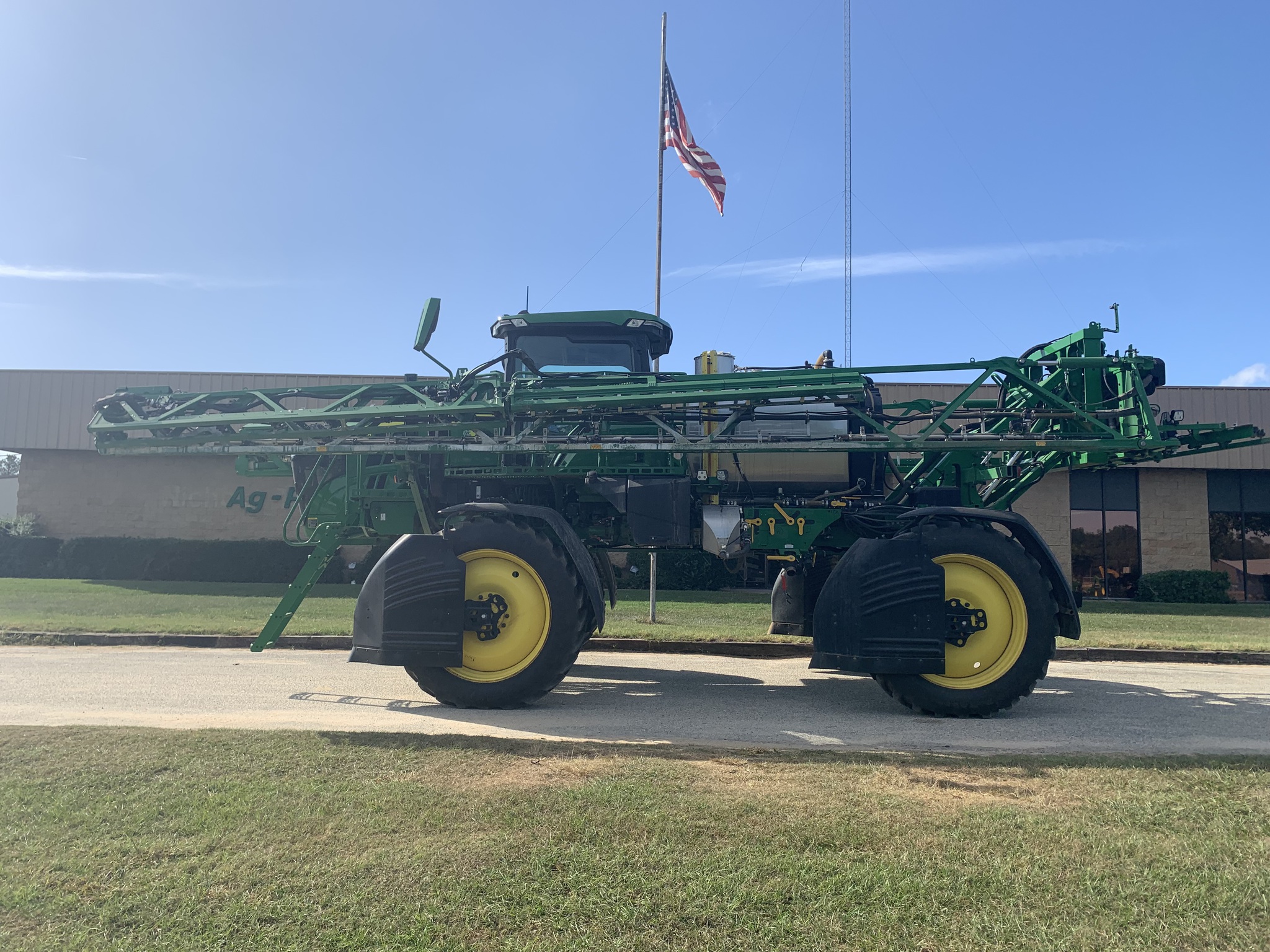 2023 John Deere 410R Image 4