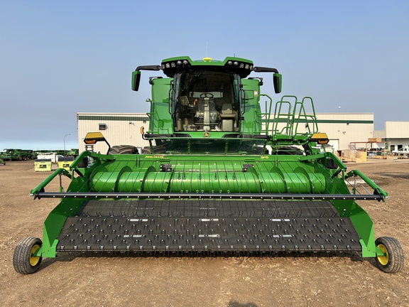 Used 2023 John Deere X9 1100 Combines at Horizon Ag & Turf in Westlock, AB - Photo11