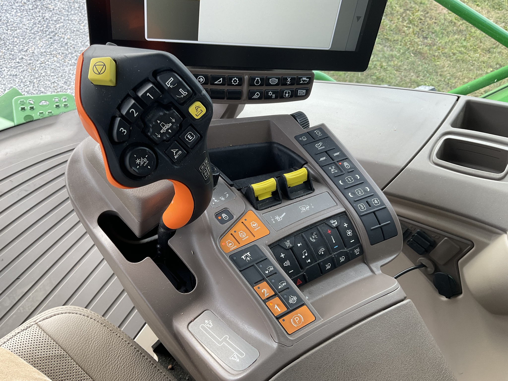 2024 John Deere S790 Image 21