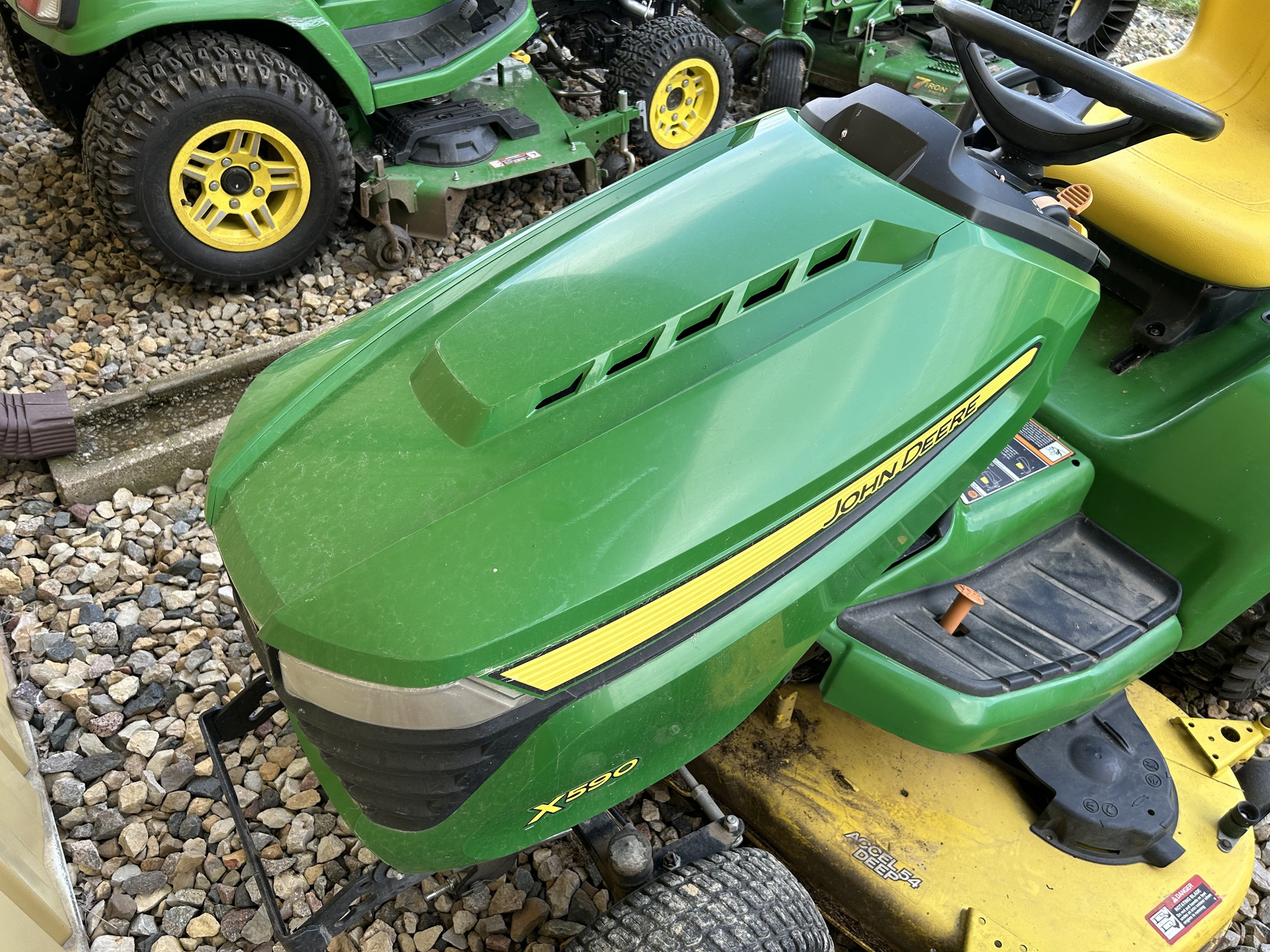  2017 John Deere X590 at Heritage Tractor in Lacon, IL