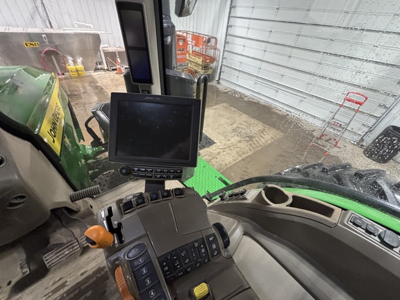 2022 John Deere 8R 370-16