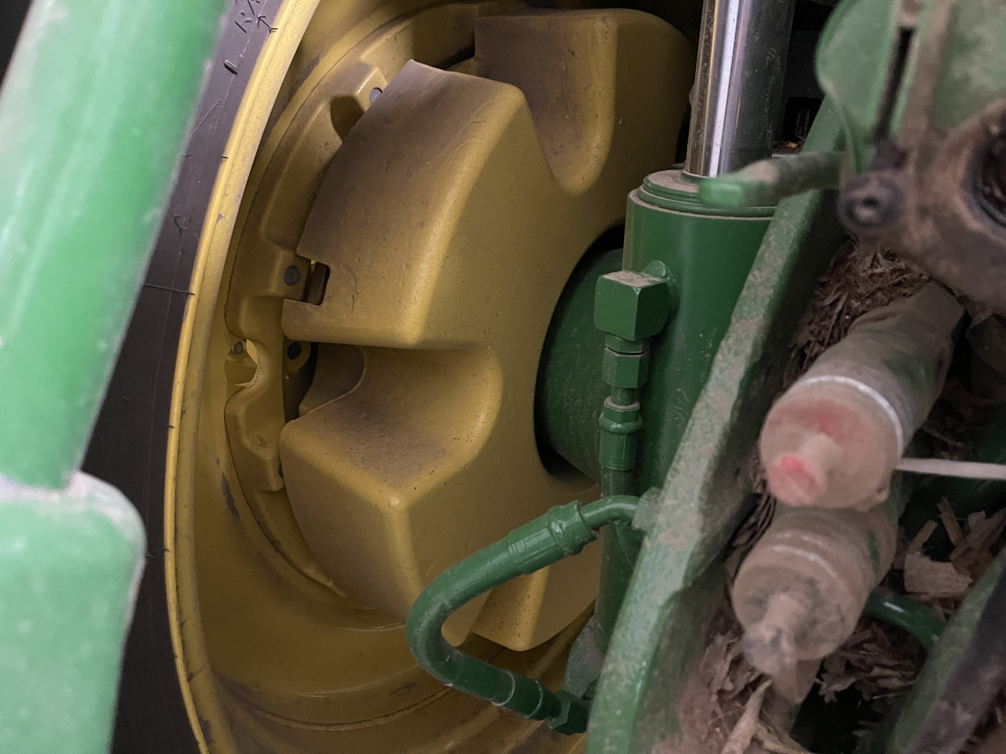 2020 John Deere 8320R Image 13