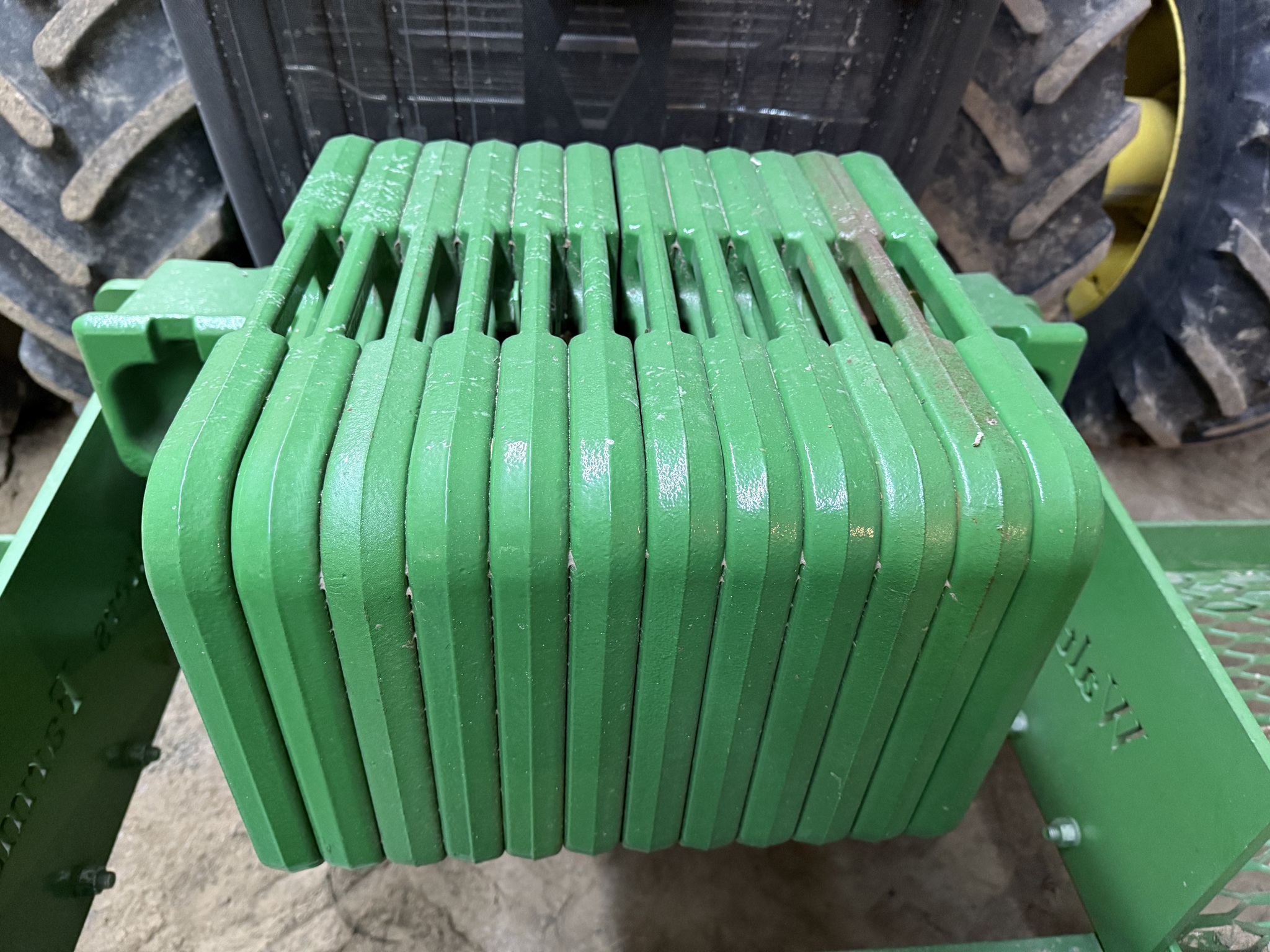 2020 John Deere 8320R Image 14