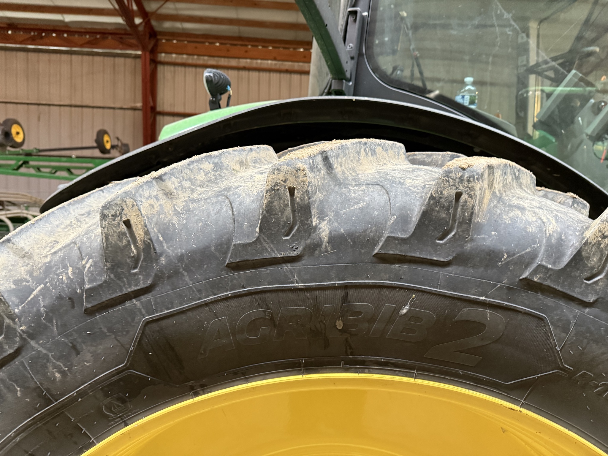 2020 John Deere 8320R Image 19