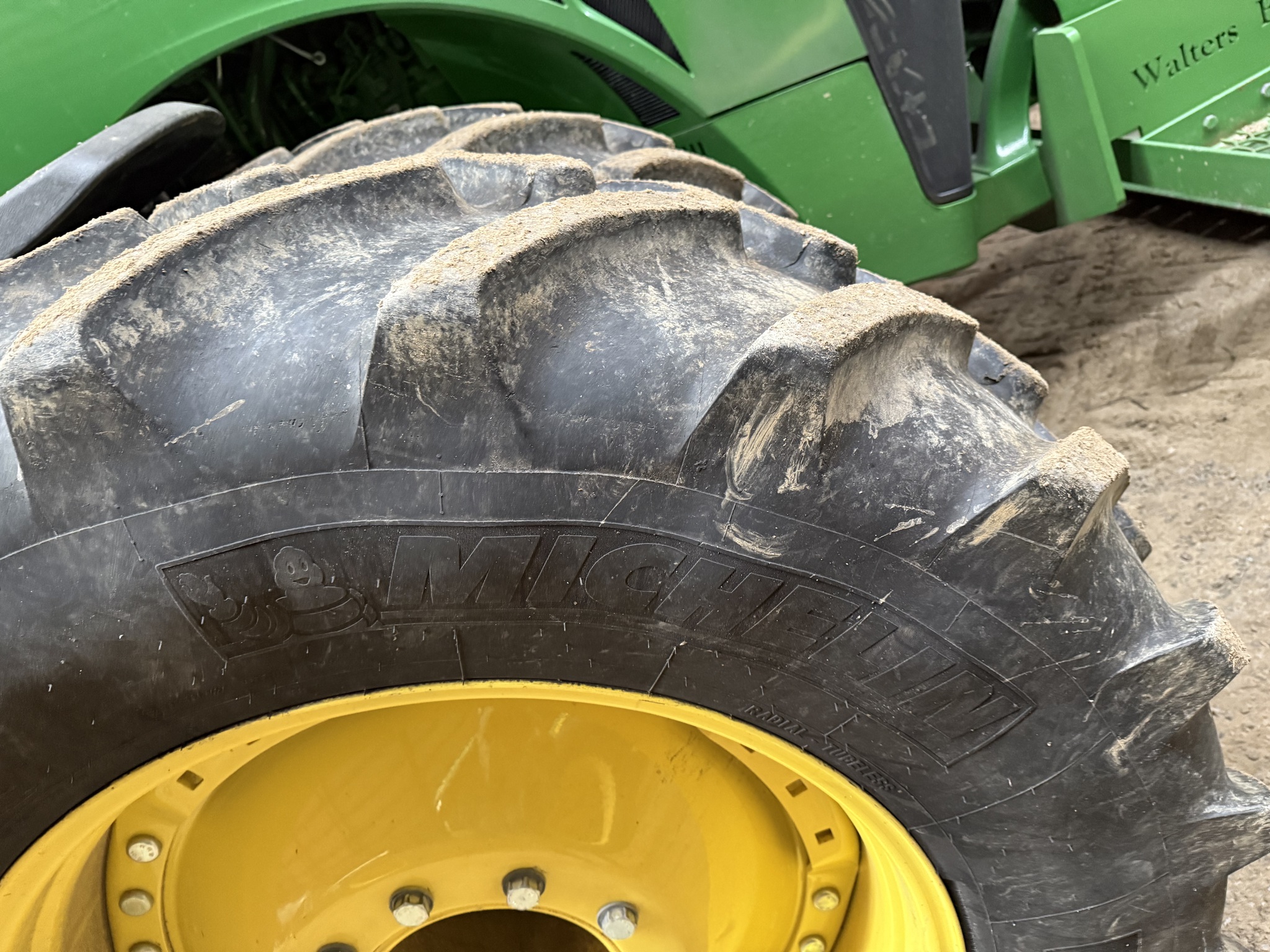 2020 John Deere 8320R Image 22