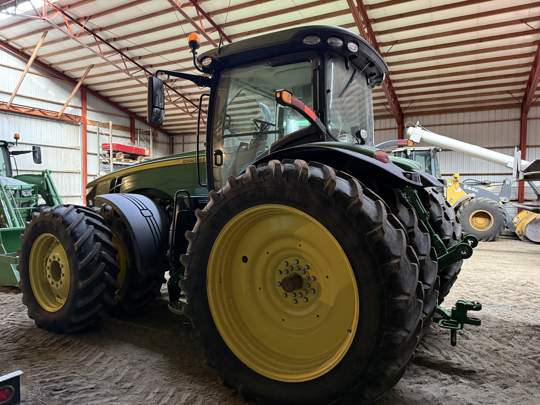 2020 John Deere 8320R Image 6