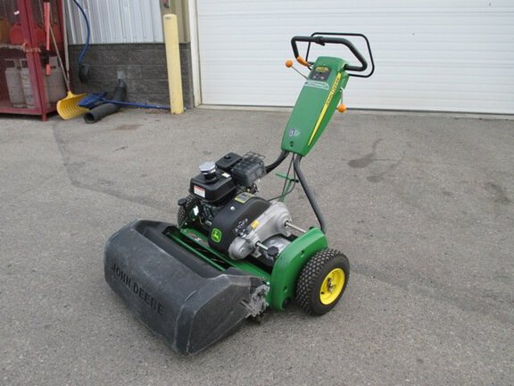 Used 2014 John Deere 260SL Walk Greens / Tee Mower Walking Greens Mowers at Horizon Ag & Turf in Calgary, AB - Photo2
