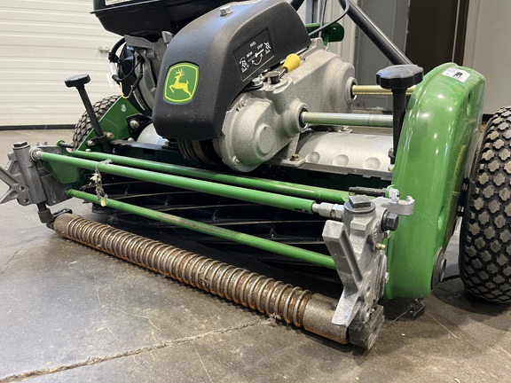 Used 2014 John Deere 260SL Walk Greens / Tee Mower Walking Greens Mowers at Horizon Ag & Turf in Calgary, AB - Photo8