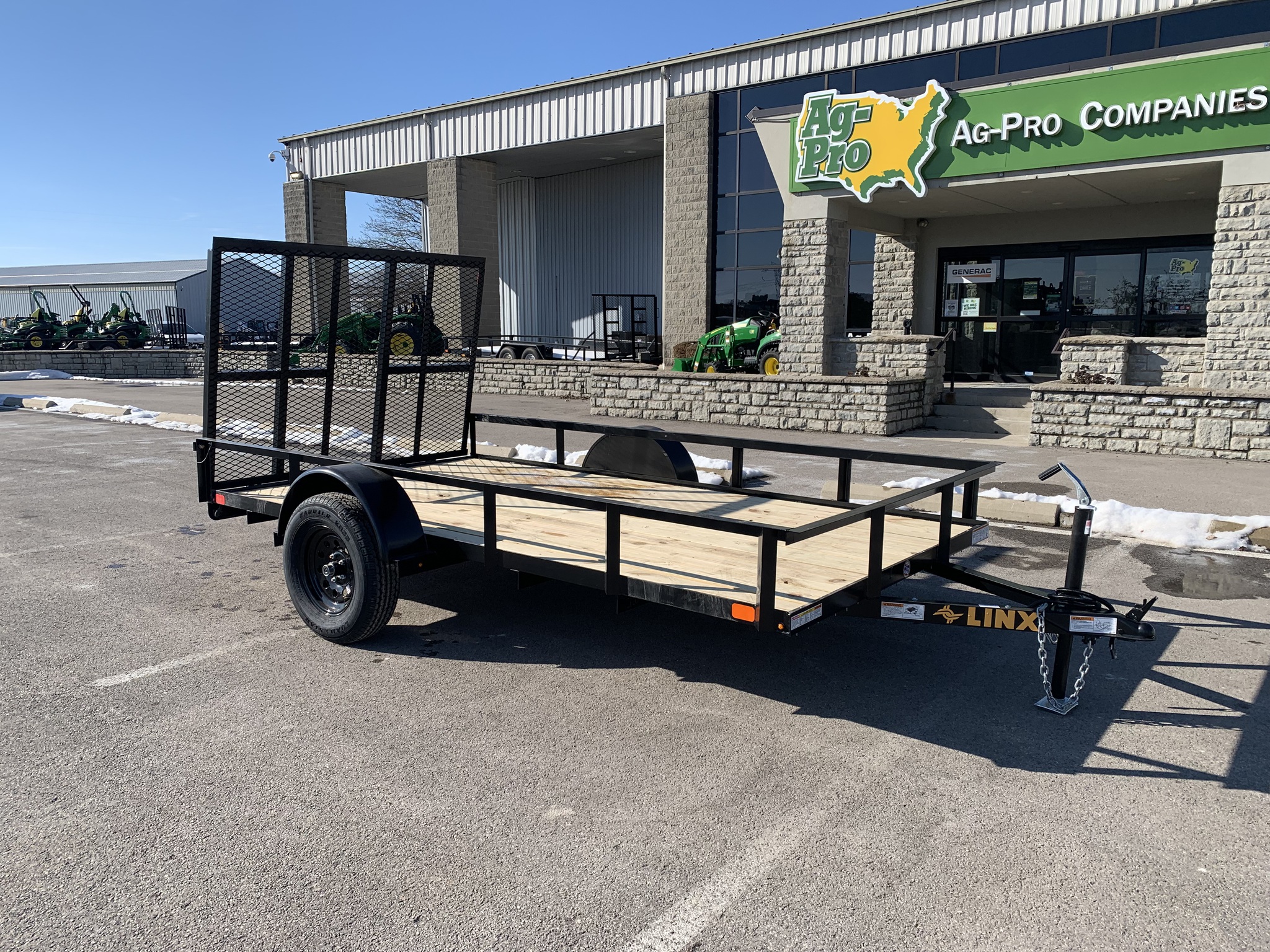 2024 Linx UT357712T 12' DECK Image 2