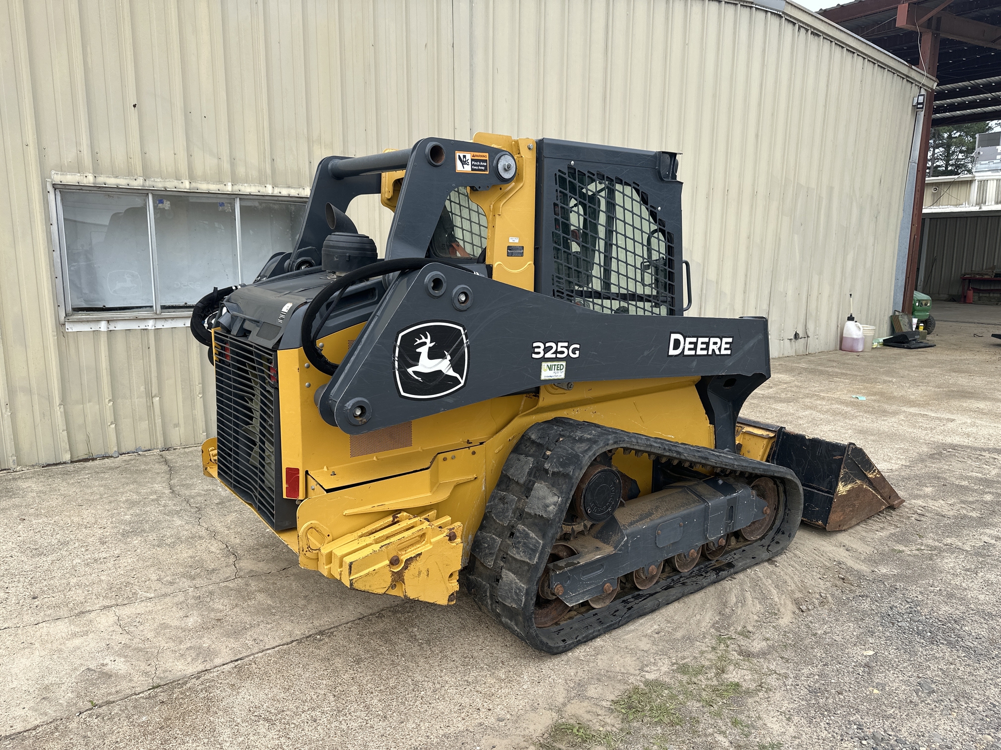 2020 John Deere 325G Image 6