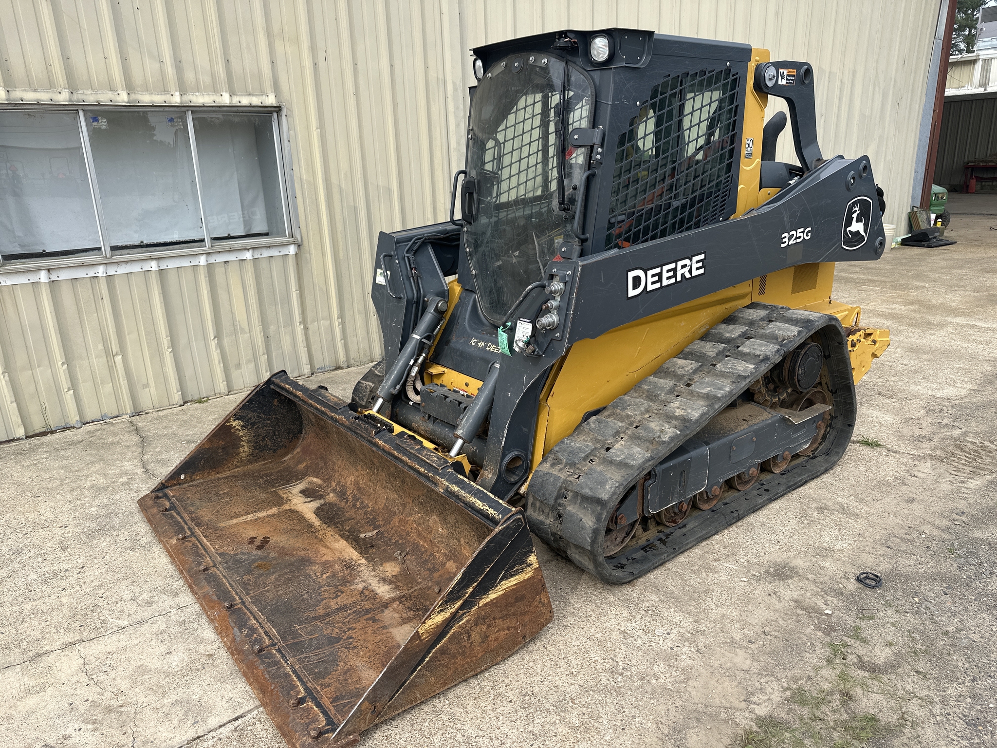 2020 John Deere 325G Image 2