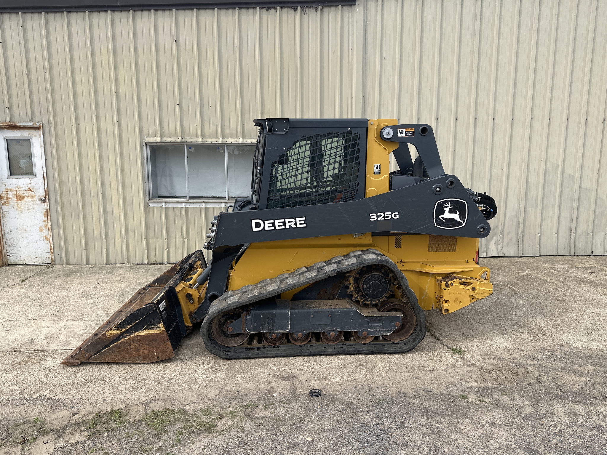 2020 John Deere 325G Image 1