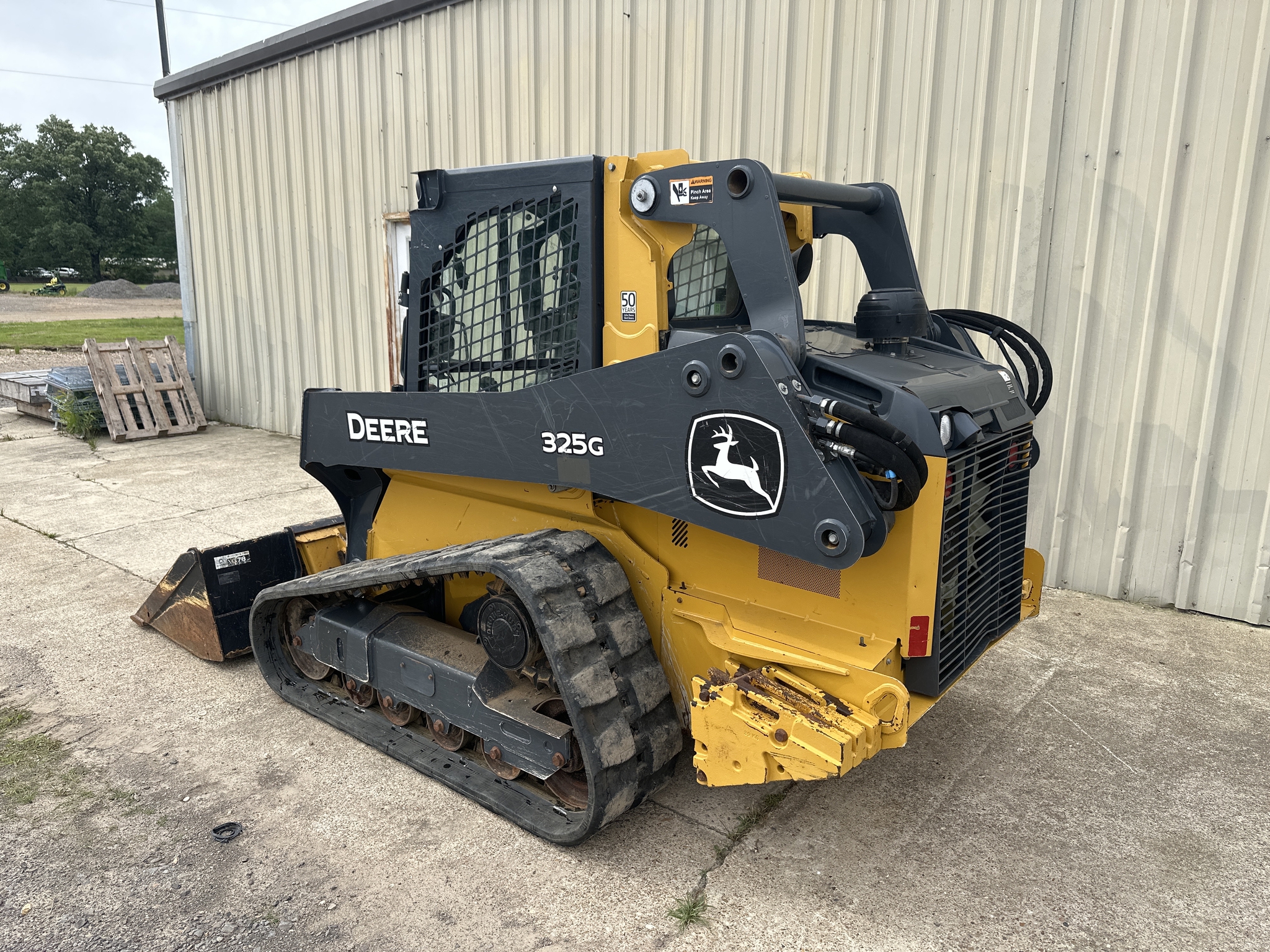 2020 John Deere 325G Image 3