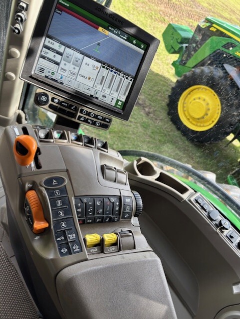 2023 John Deere 8R 280 Image 7