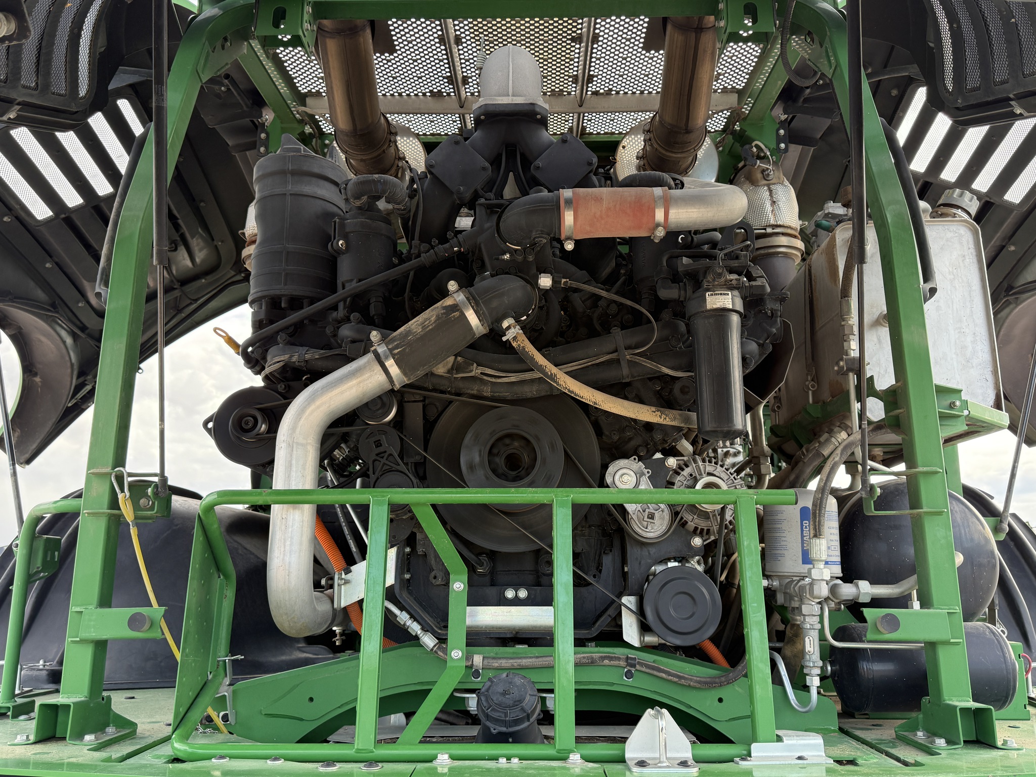 2021 John Deere 9900 Image 25