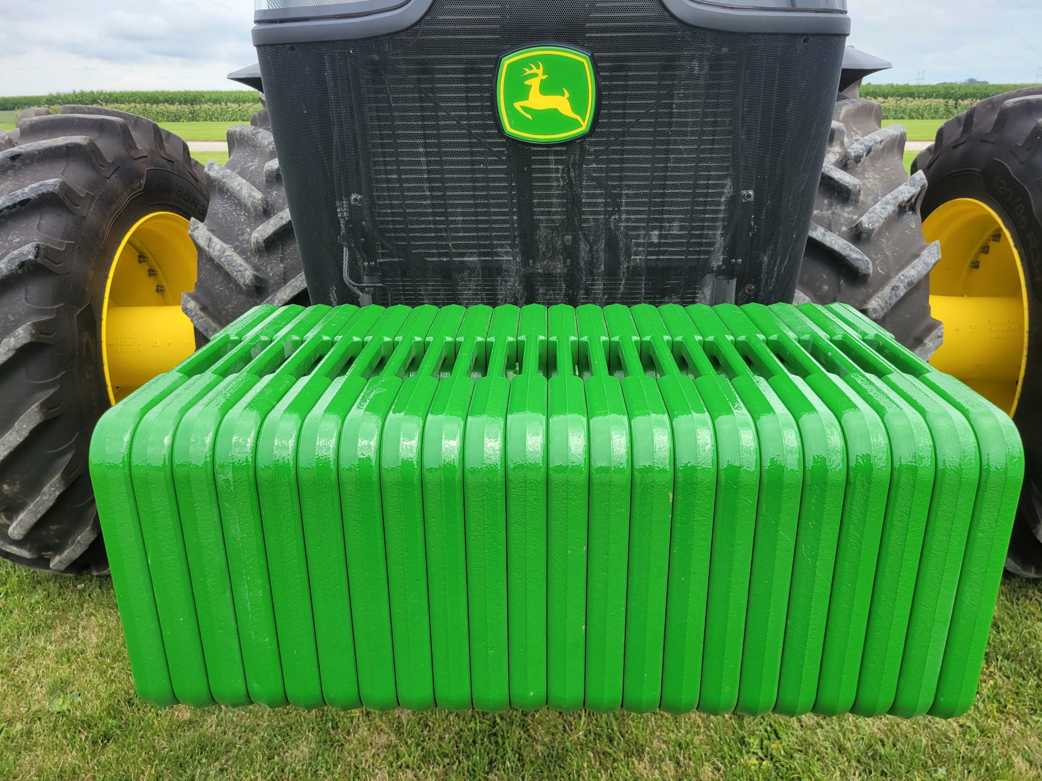  2024 John Deere 8R 370 at Heritage Tractor in Roanoke, IL