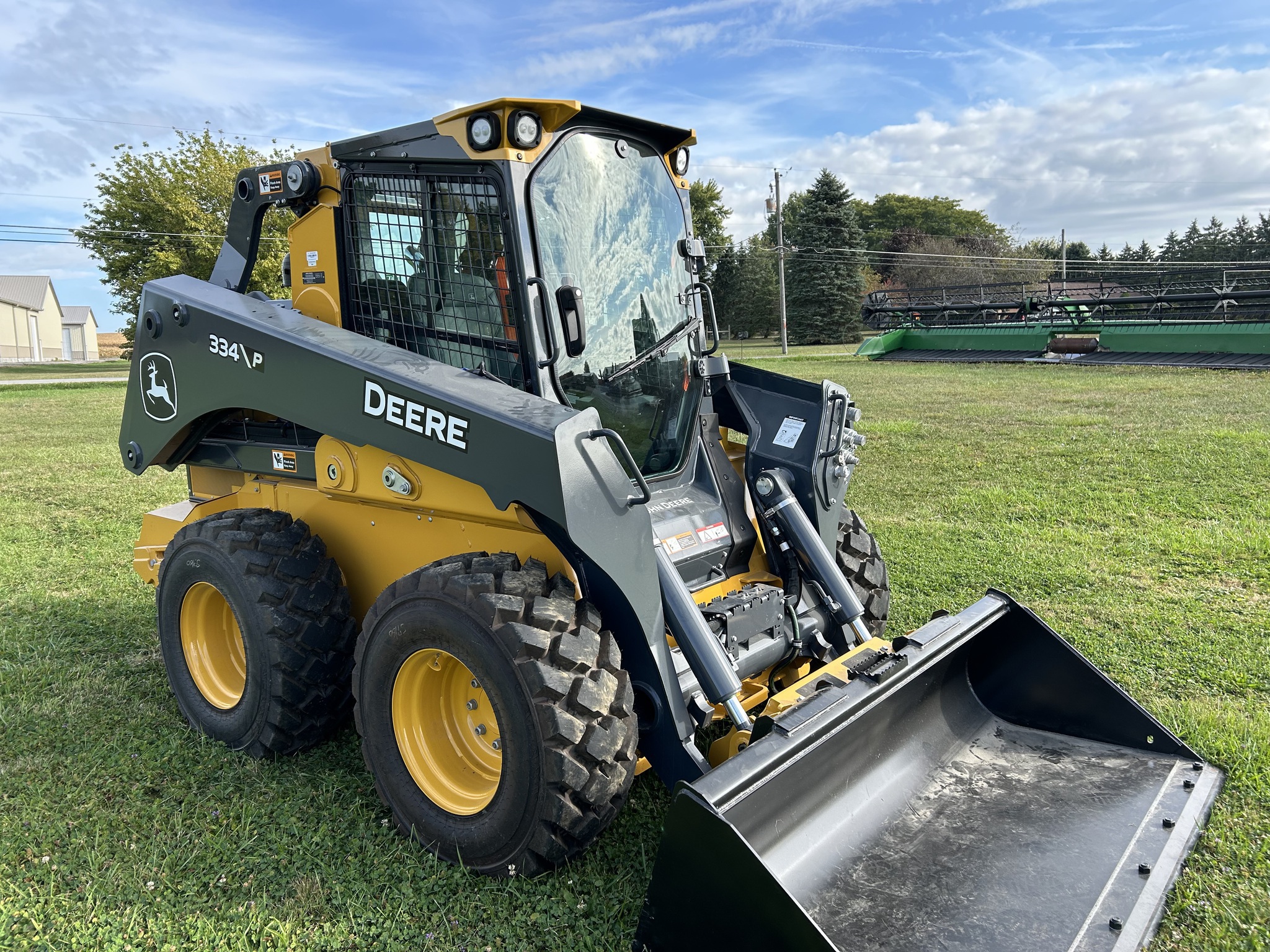 2025 John Deere 334 P Image 4