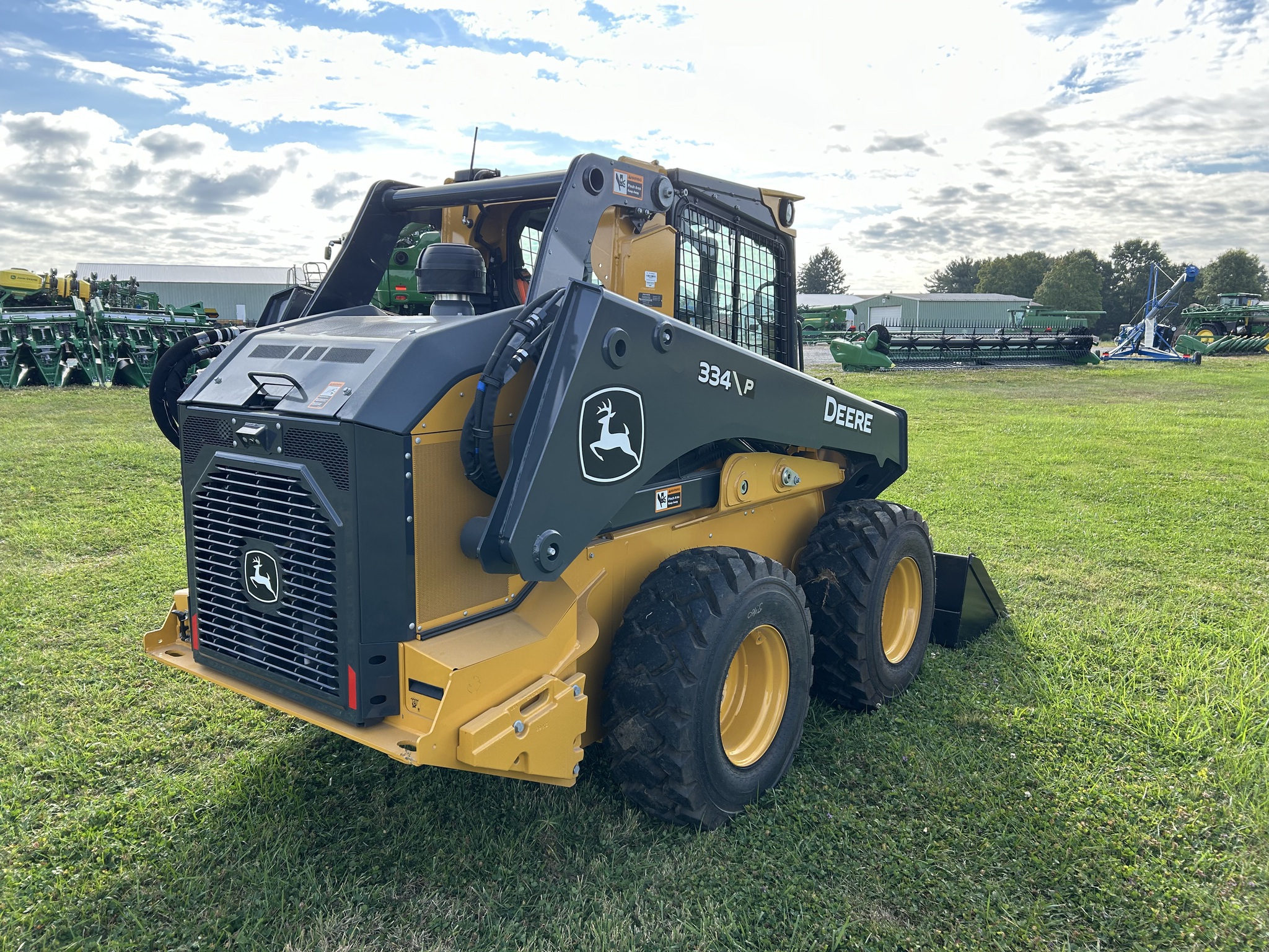2025 John Deere 334 P Image 6