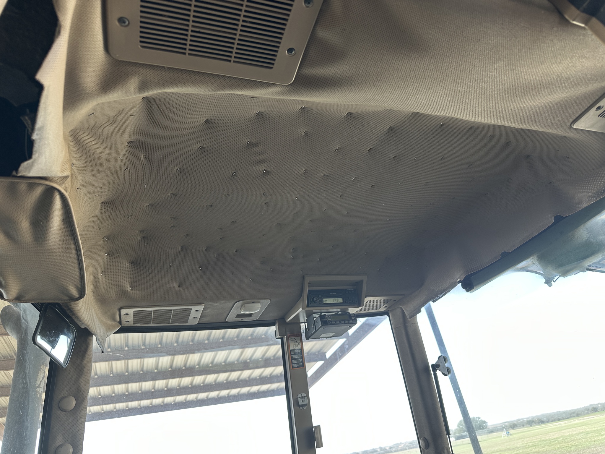 2001 John Deere 7510 Image 8