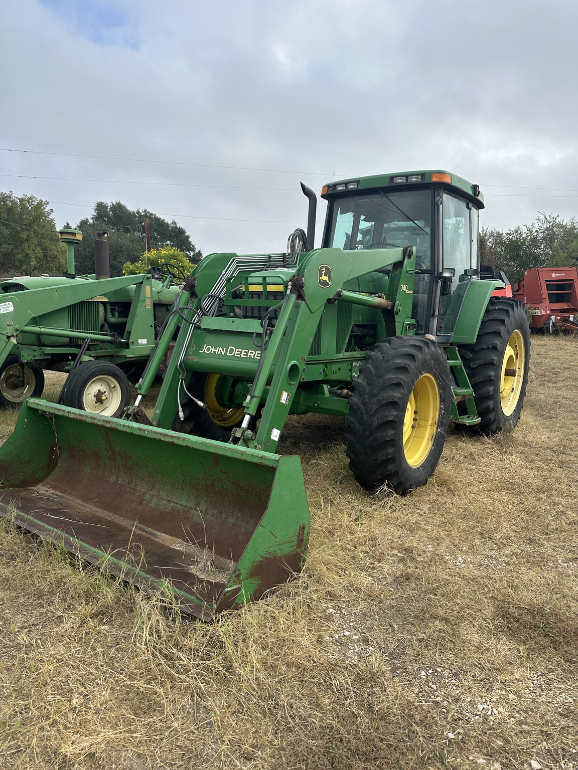 2001 John Deere 7510 Image 3