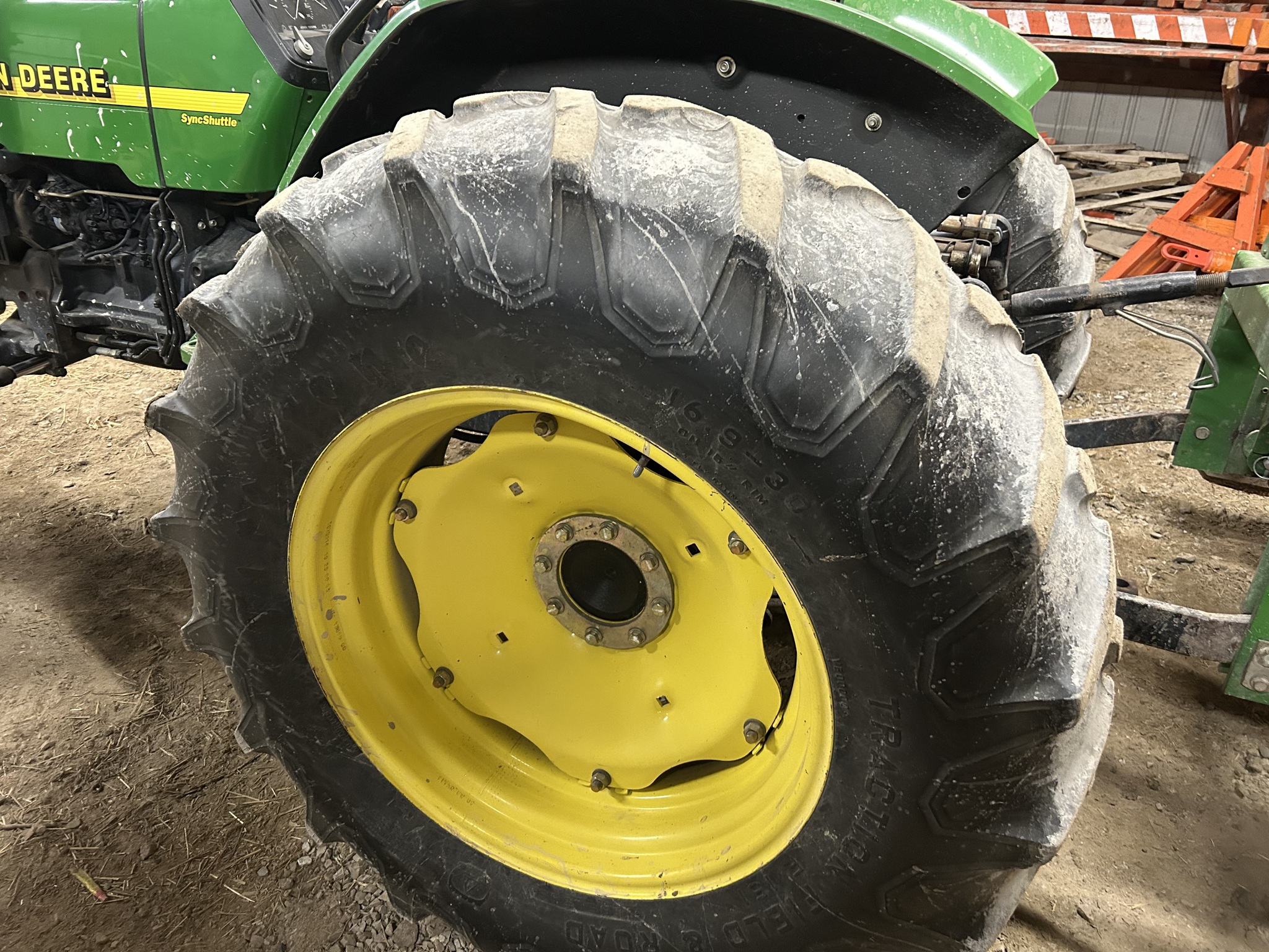 2001 John Deere 5310 Image 8