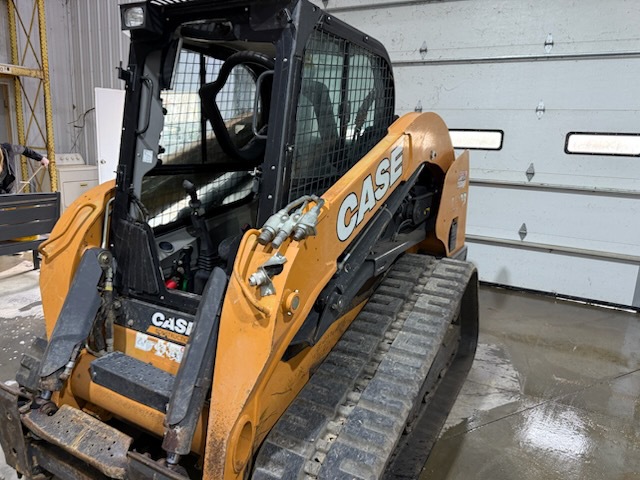 2021 Case TV450B
