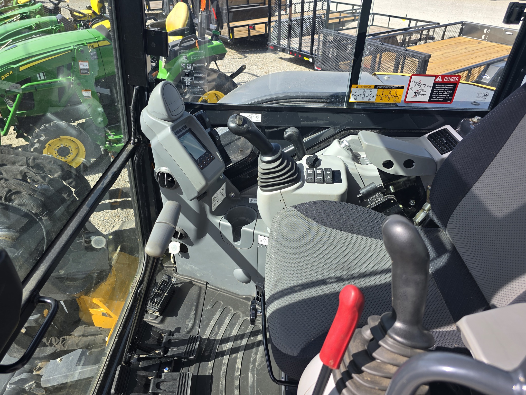 2023 John Deere 60G Image 21