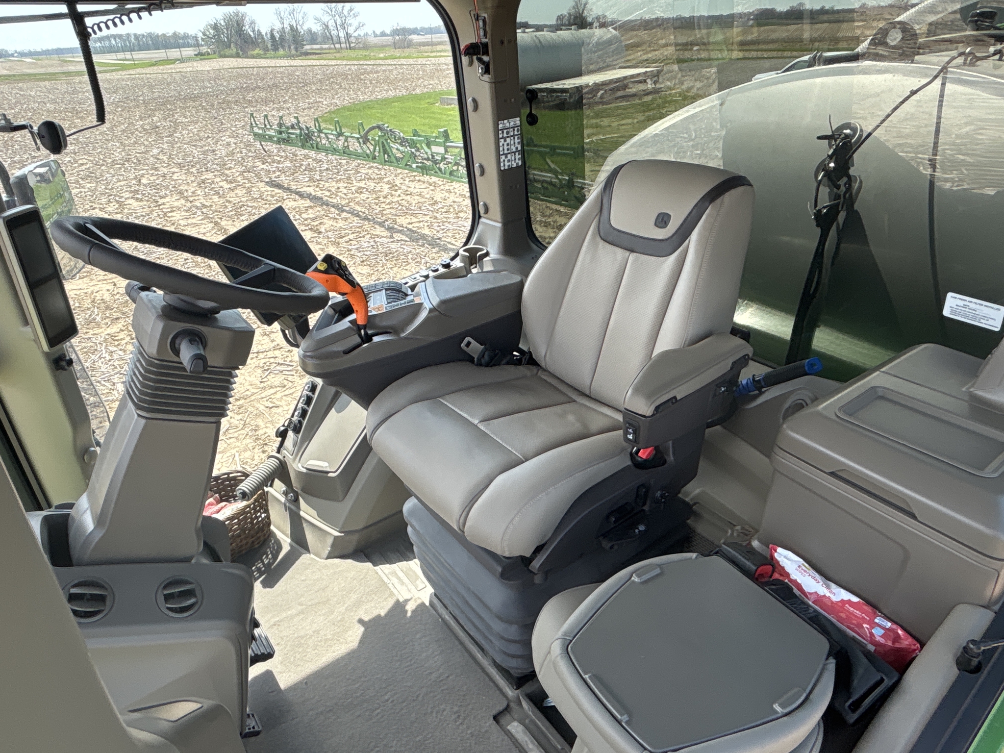 Used 2025 John Deere 410R Self Propelled Sprayers at Koenig Equipment in Urbana, OH - PhotoXL7