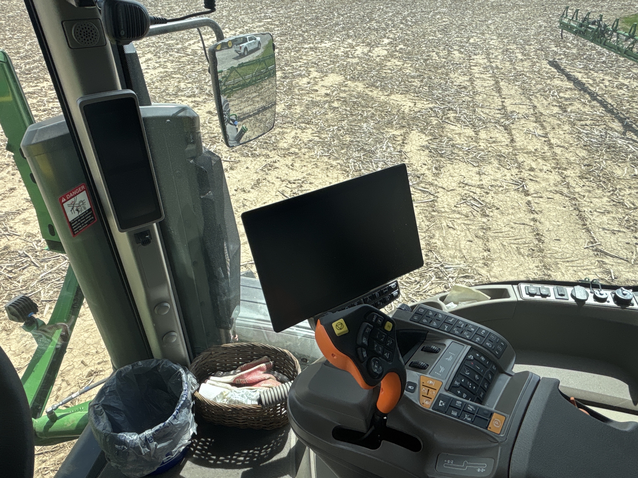 Used 2025 John Deere 410R Self Propelled Sprayers at Koenig Equipment in Urbana, OH - PhotoXL8