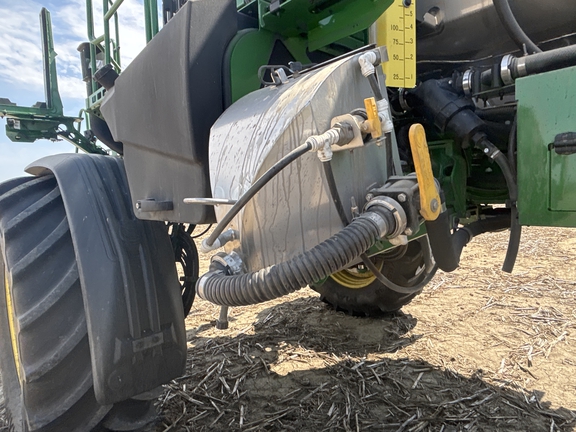 Used 2025 John Deere 410R Self Propelled Sprayers at Koenig Equipment in Urbana, OH - Photo11