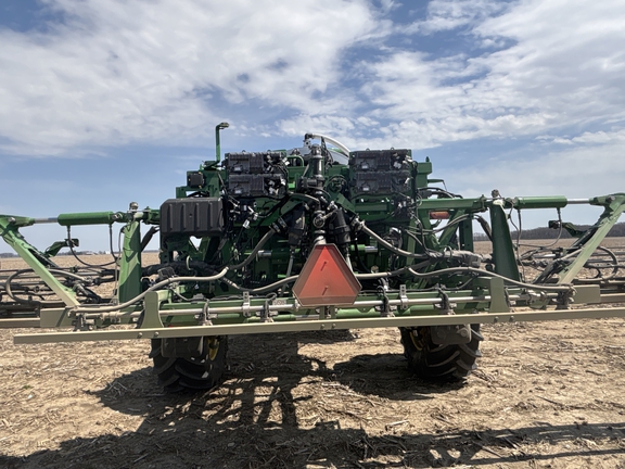 Used 2025 John Deere 410R Self Propelled Sprayers at Koenig Equipment in Urbana, OH - Photo9