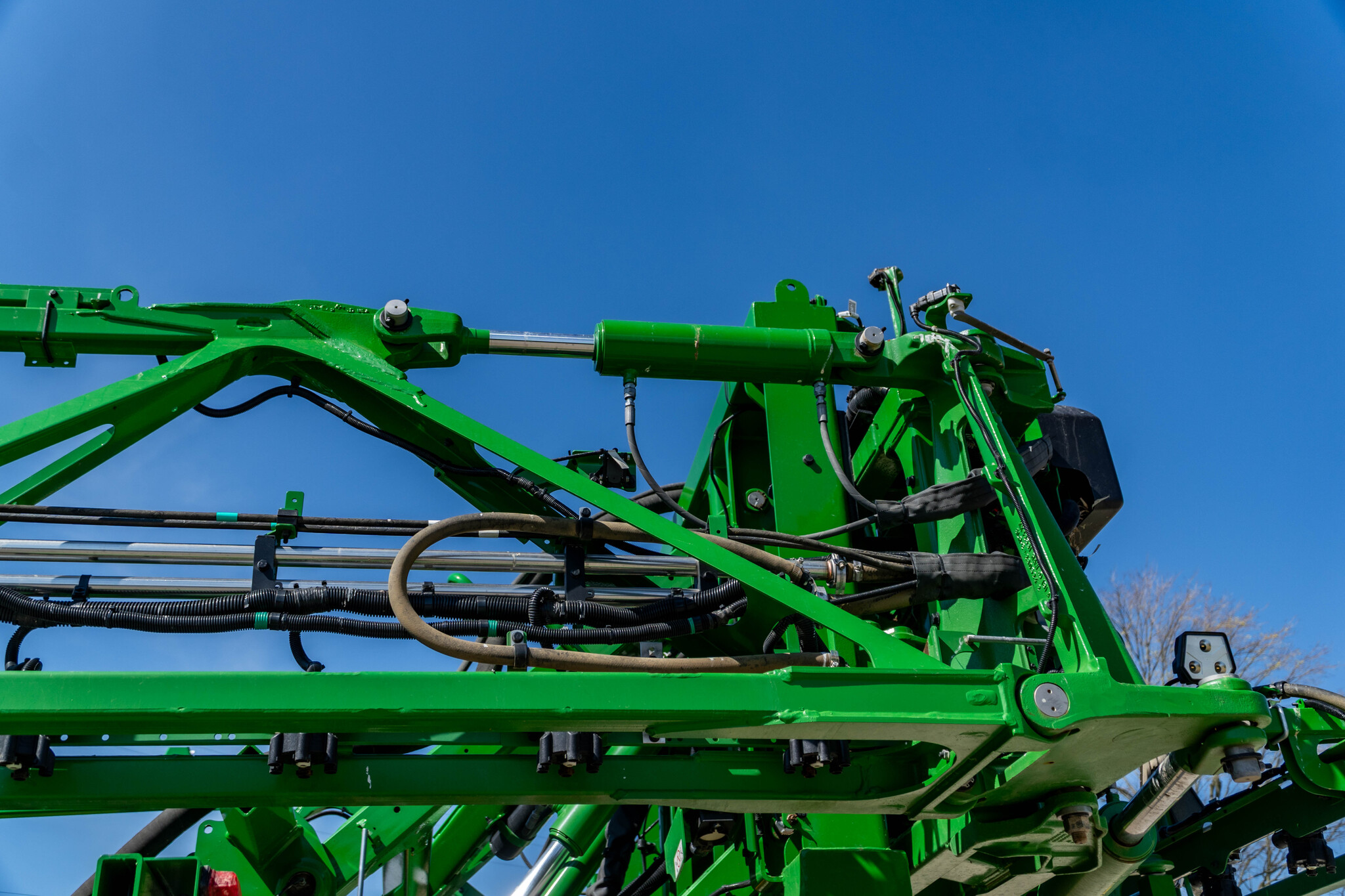 Used 2025 John Deere 410R Self Propelled Sprayers at Koenig Equipment in Urbana, OH - PhotoXL26