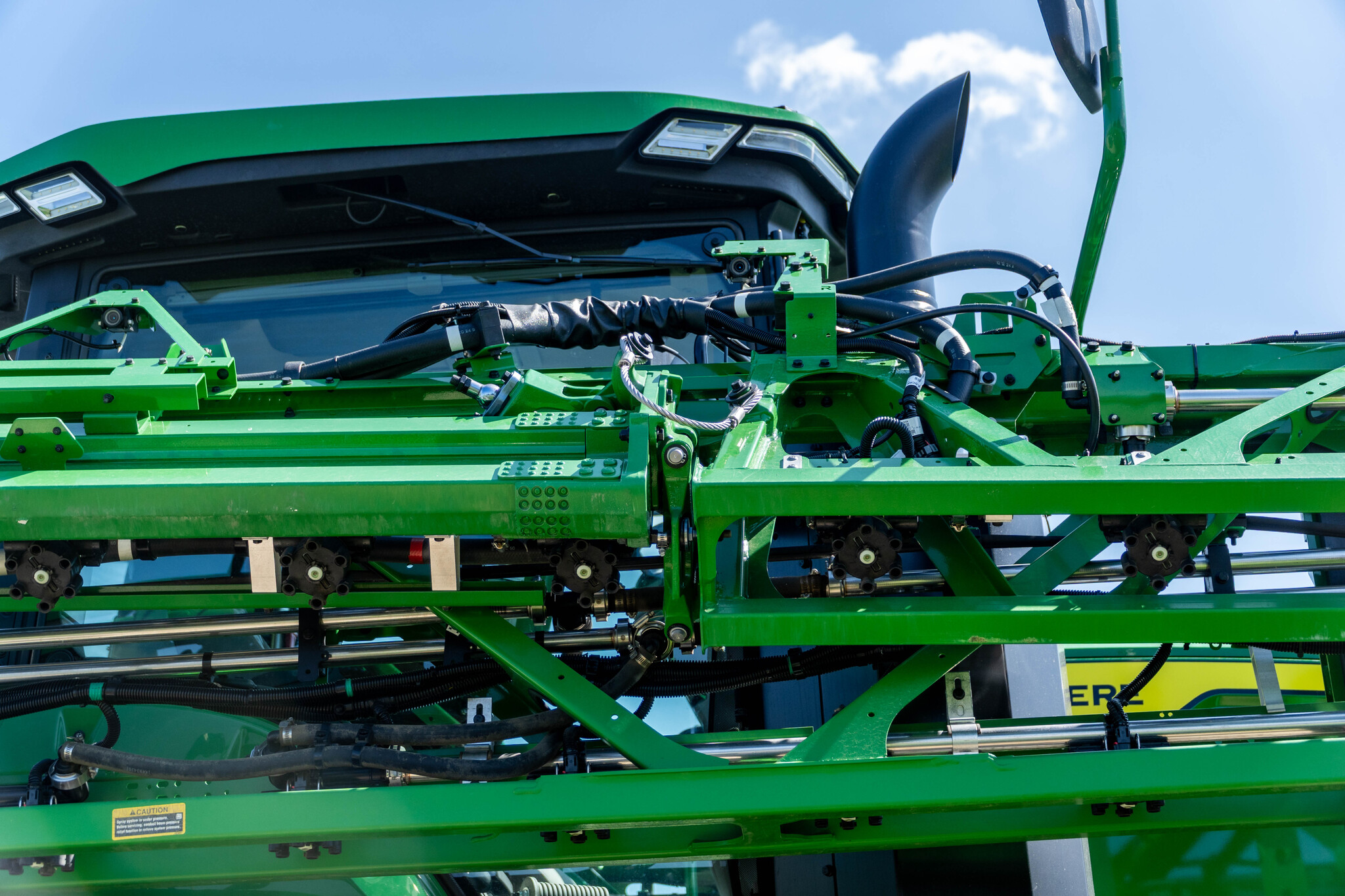 Used 2025 John Deere 410R Self Propelled Sprayers at Koenig Equipment in Urbana, OH - PhotoXL28