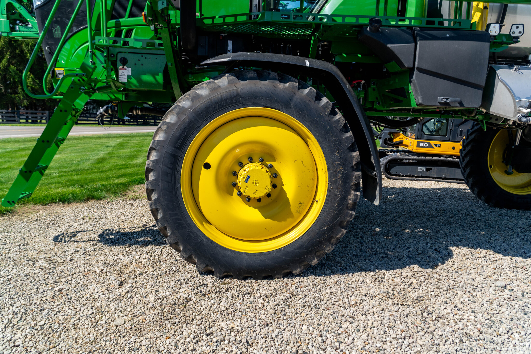 Used 2025 John Deere 410R Self Propelled Sprayers at Koenig Equipment in Urbana, OH - PhotoXL8