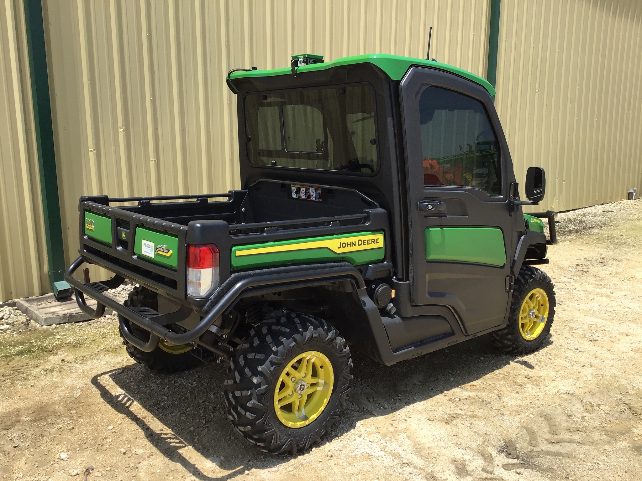 2024 John Deere XUV 835R SIGNATURE Image 6