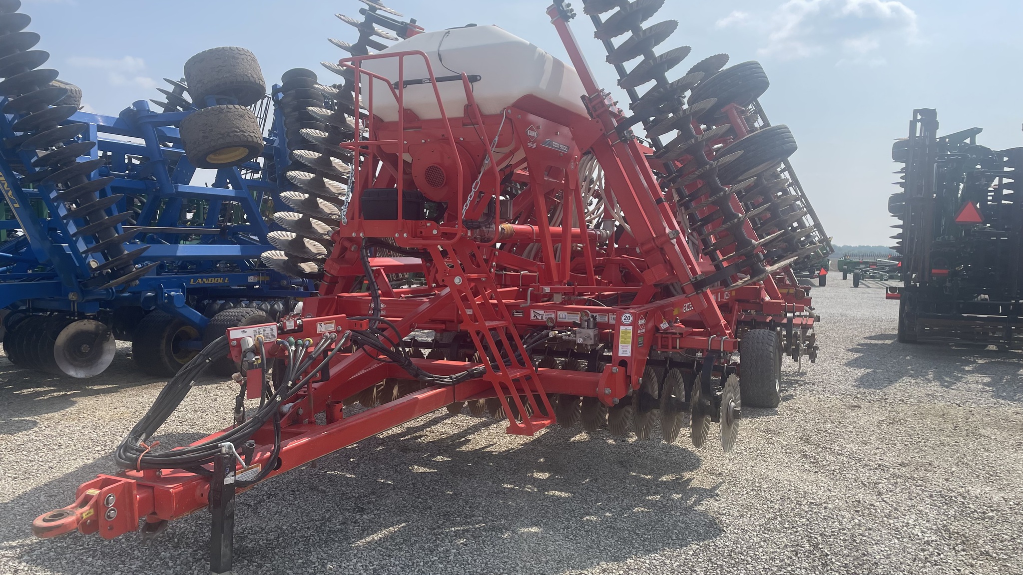 2017 Kuhn 8005-30 Image 1