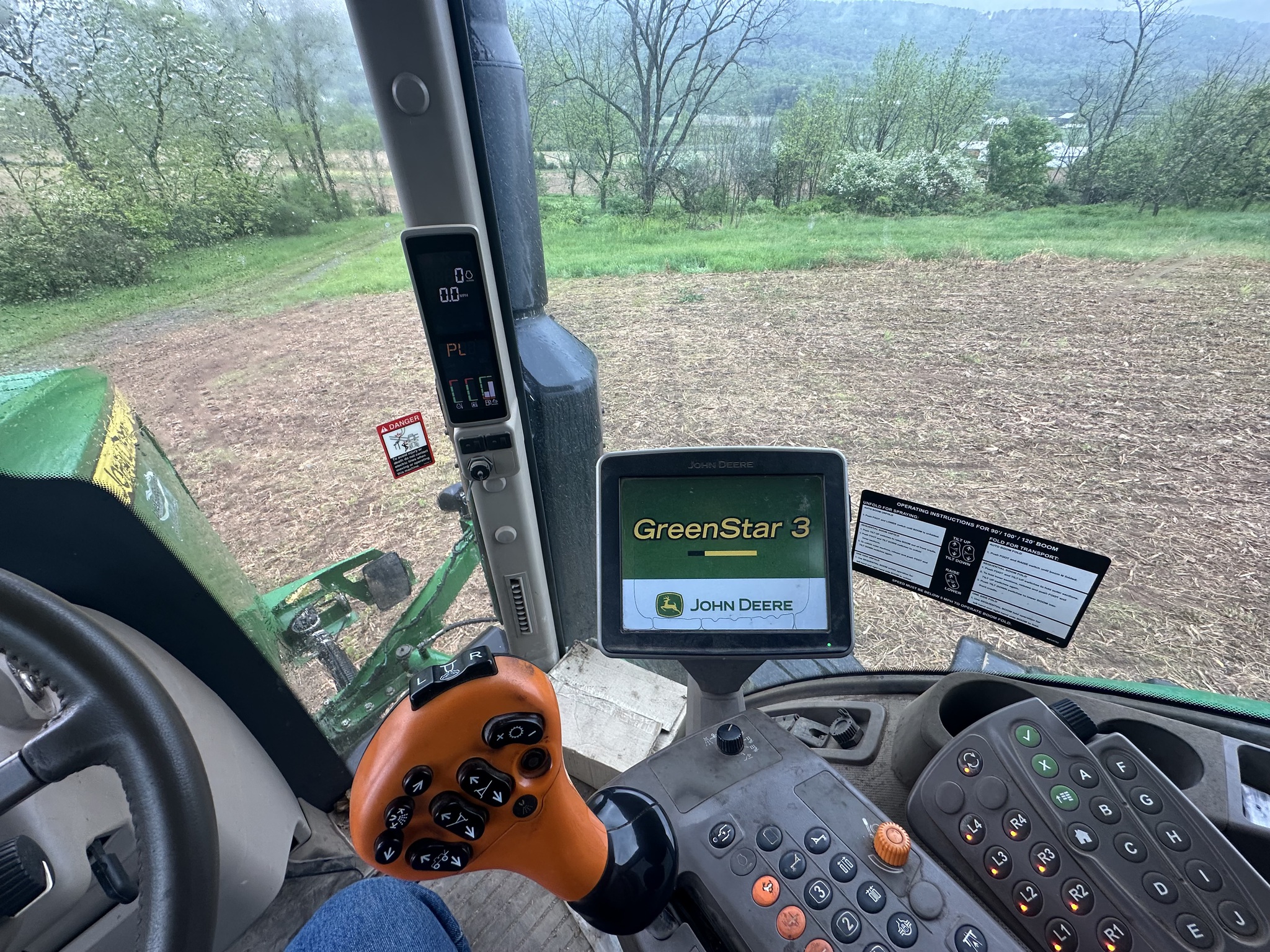 2014 John Deere R4038 Image 41