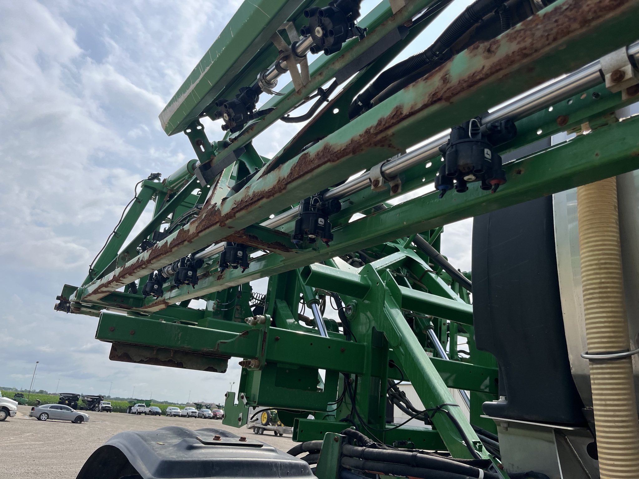 2014 John Deere R4038 Image 14
