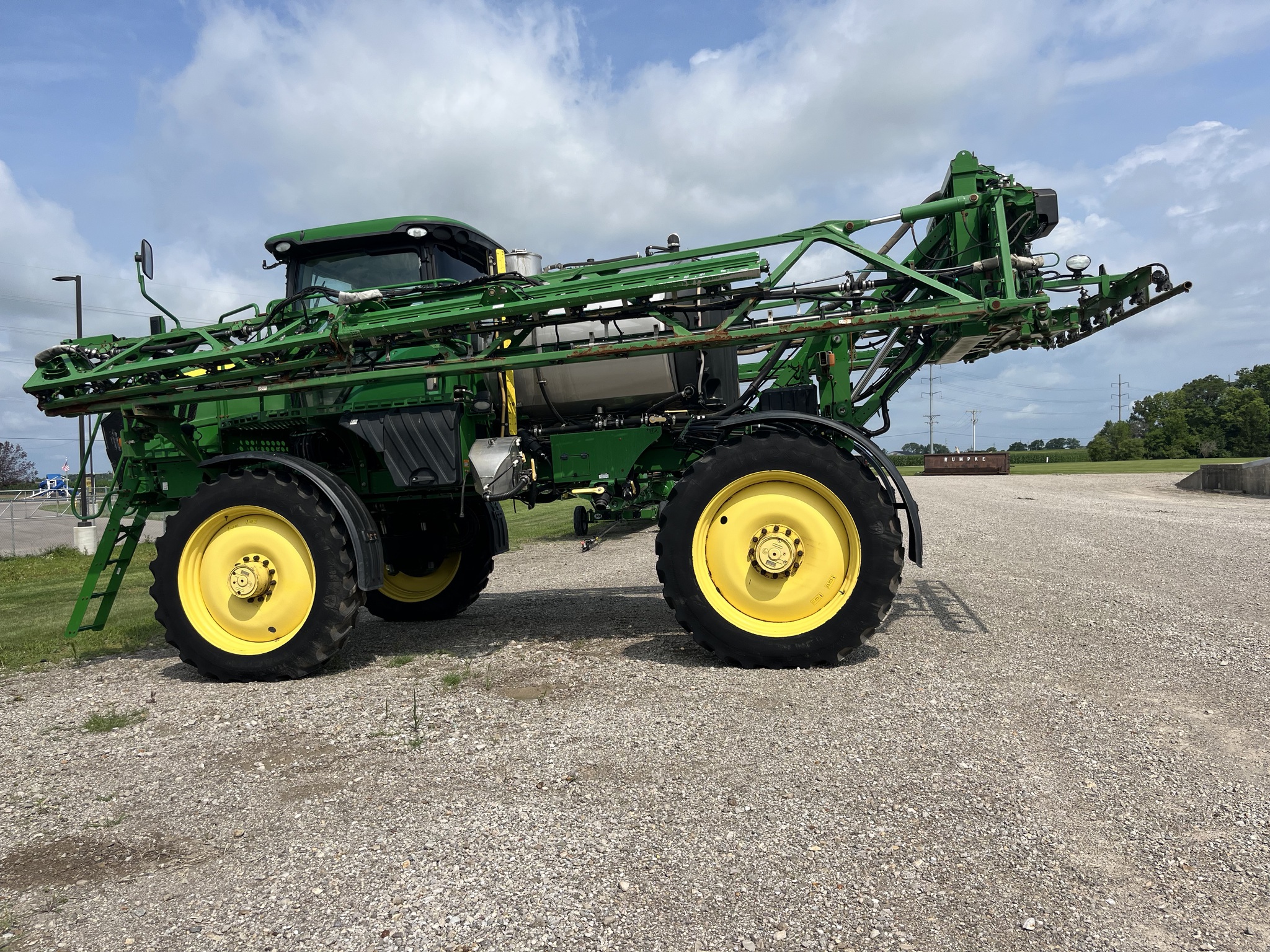 2014 John Deere R4038 Image 3