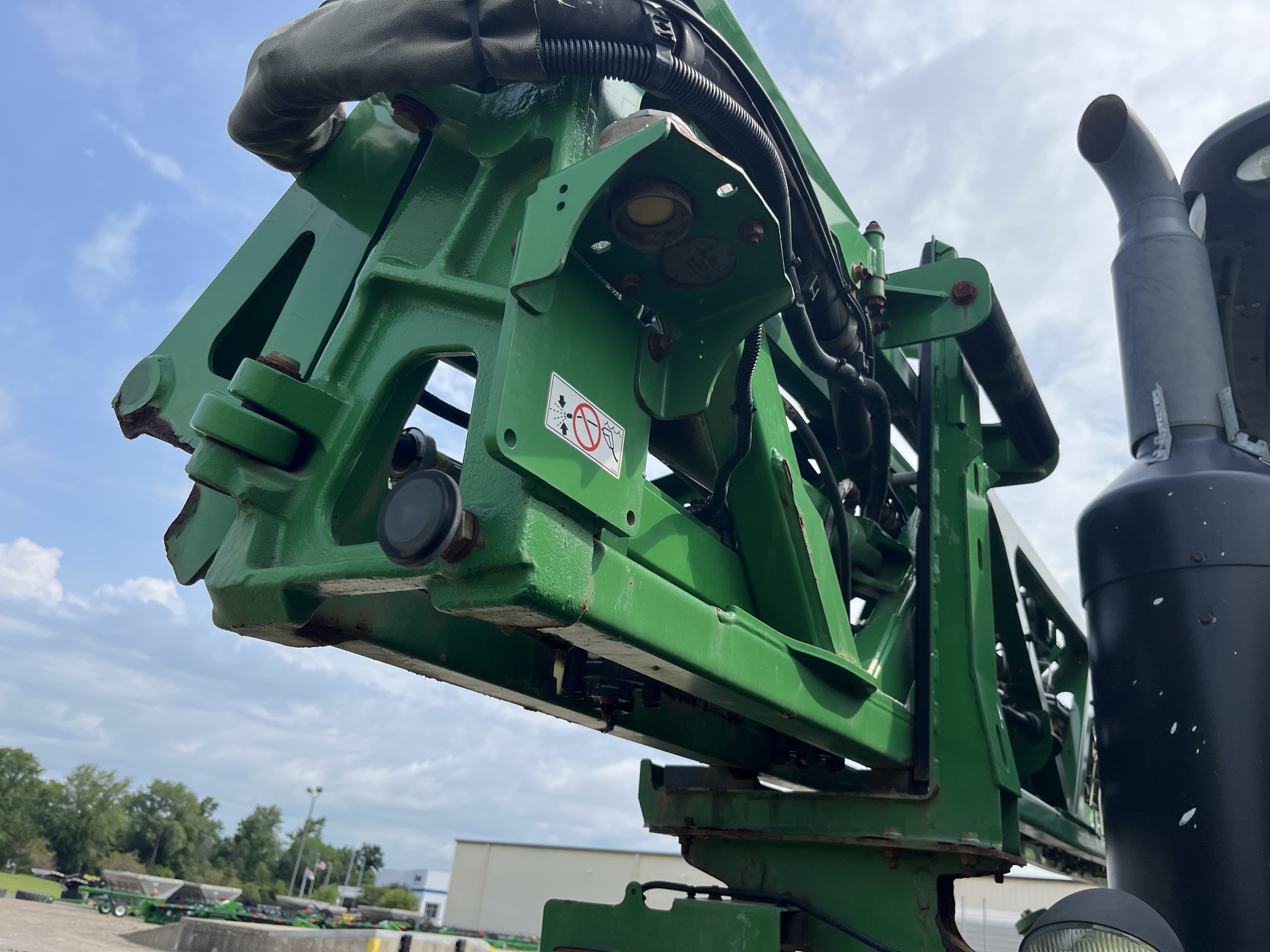 2014 John Deere R4038 Image 12