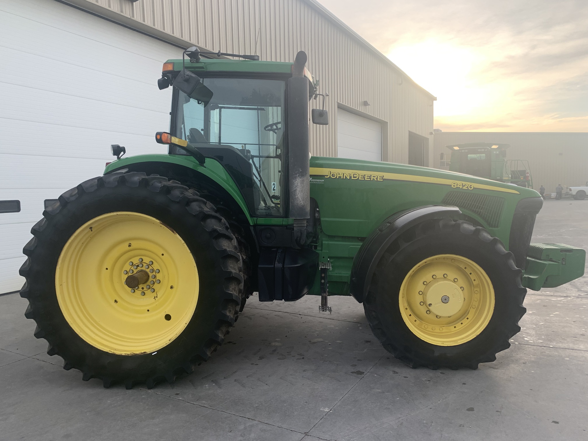 2004 John Deere 8420 Image 5