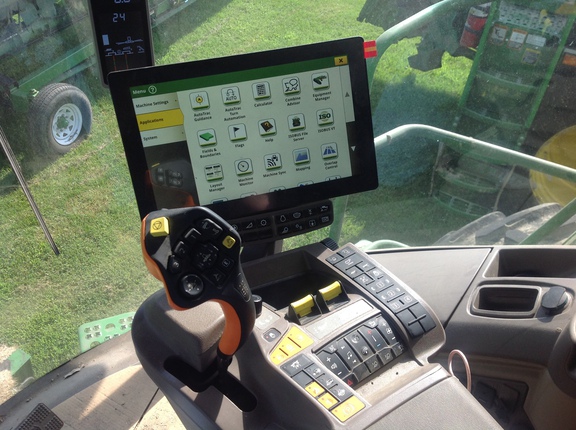 Photo of 2024 John Deere S780