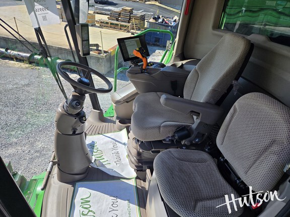 Photo of 2024 John Deere S780