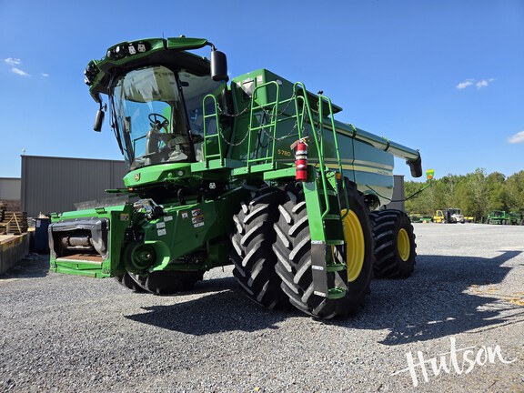 Photo of 2024 John Deere S780