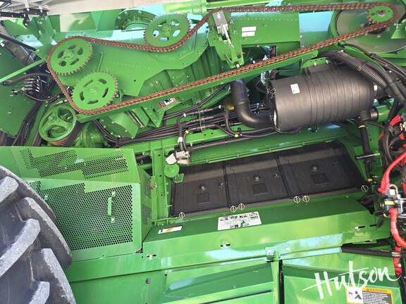 Photo of 2024 John Deere S780