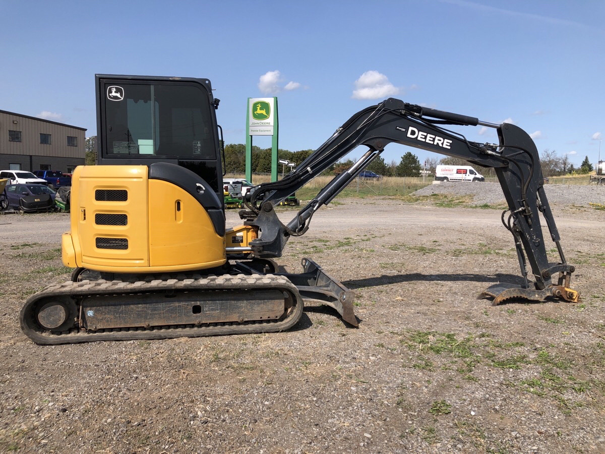 2017 John Deere 50G Image 3